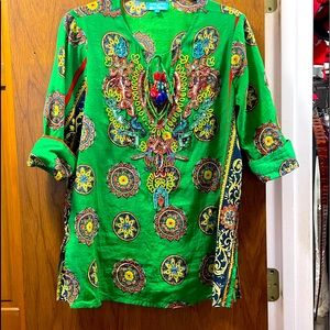 Antics Santorum by Giacomo Cinque brand. Unique tunic style green print blouse